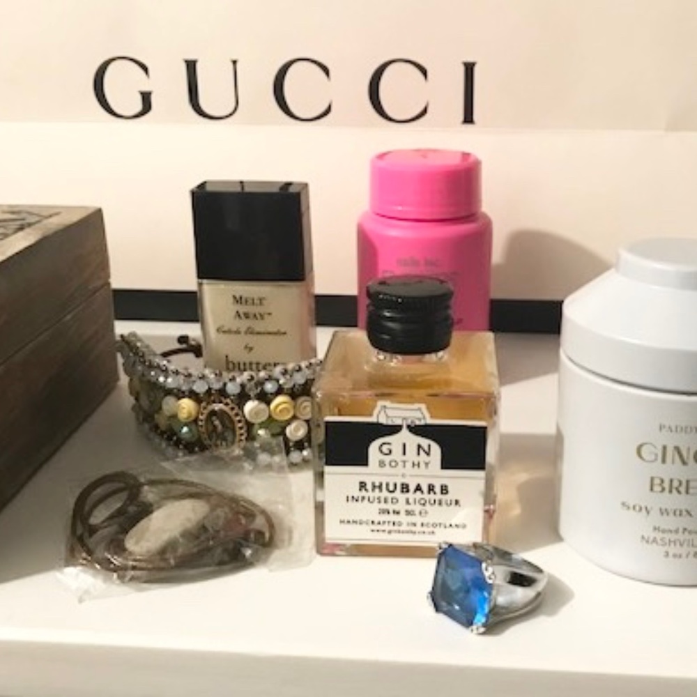 FREE mystery GIFT with EVERY purchase!!!